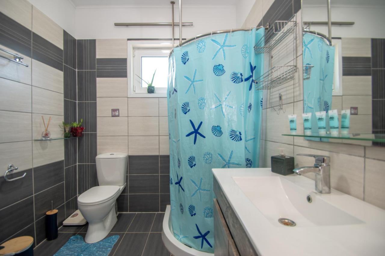 Konstantinos Holidays House Villa *